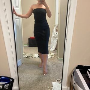 Black strapless bodycon dress